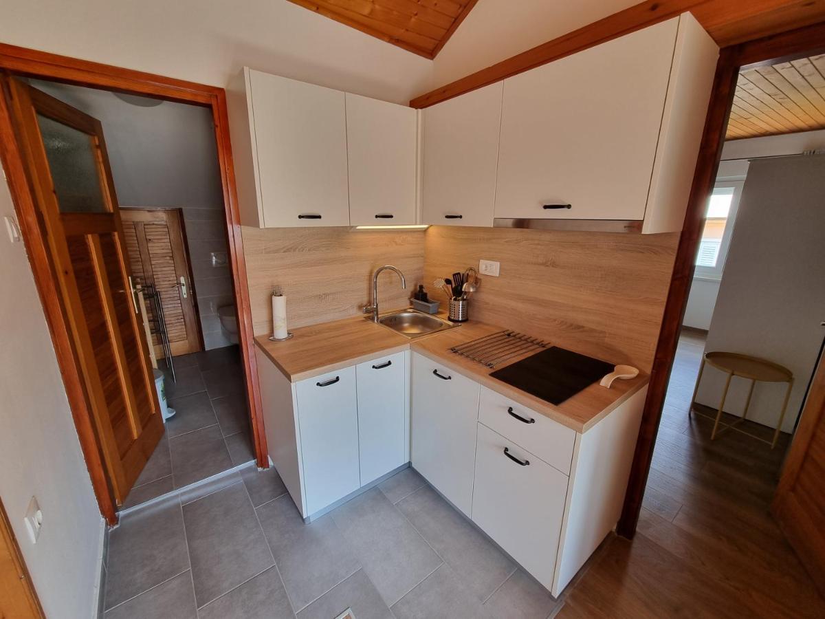 Ferienwohnung Biro App 4+1 Pax Crikvenica Exterior foto